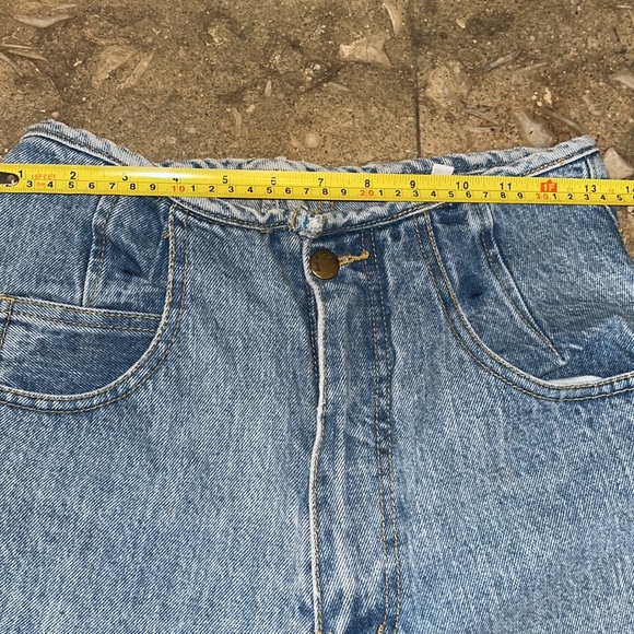 Vintage Paris Blues high waisted jeans sz 9 (juniors) EUC!! - Picture 13 of 14